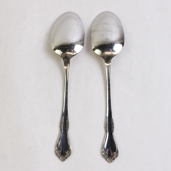 Set of 2 Mansfield Wm A Rogers Oneida Stainless Deluxe Serving Spoons 8 3/8"