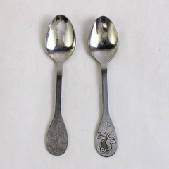 Lot of 2 Vintage Tommee Tippee Children's Spoons 5.5"