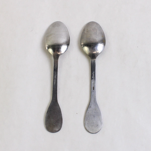 Lot of 2 Vintage Tommee Tippee Children's Spoons 5.5"