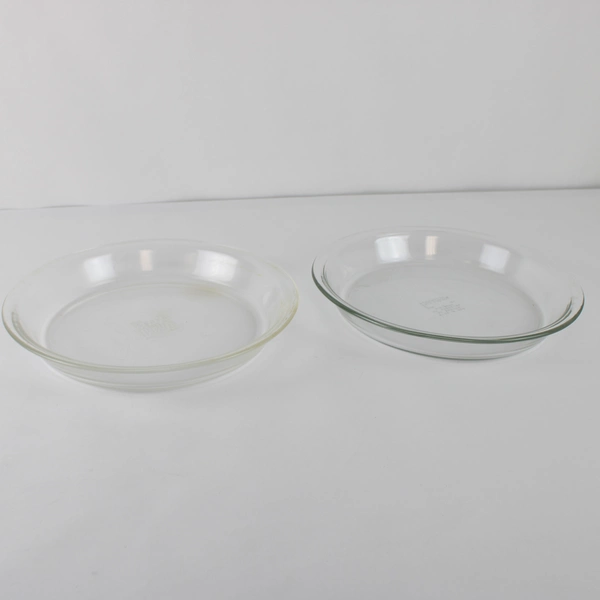 Lot of 2 Vintage Pyrex 209 Pie Plate Dishes Clear Glass 9in