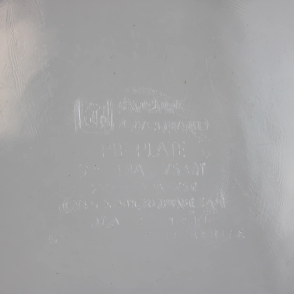 Vintage Anchor Hocking Ovenware 9" Deep Glass Pie Plate .75 Quart