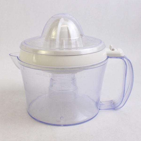 Proctor Silex Plug-In Electric Juicer Type J10 Model 66332RY White