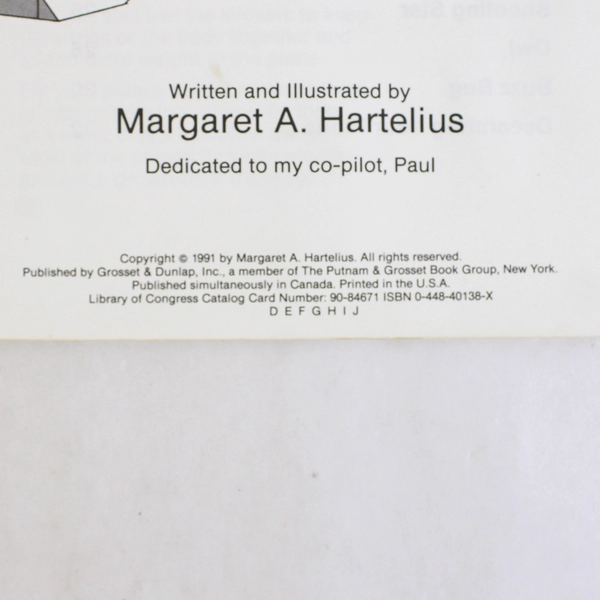 Zoom! The Complete Paper Airplane Kit by Margaret A Hartelius 1991 Paperback