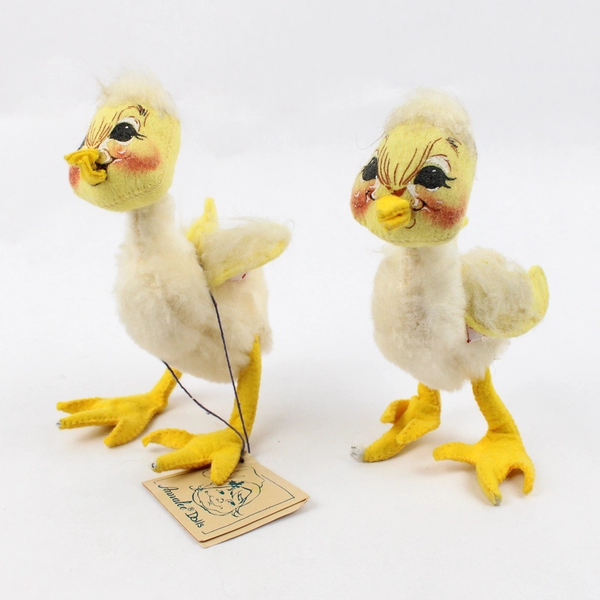 Lot of 2 Annalee Mobilitee White and Yellow Ducks Dated 1991 
