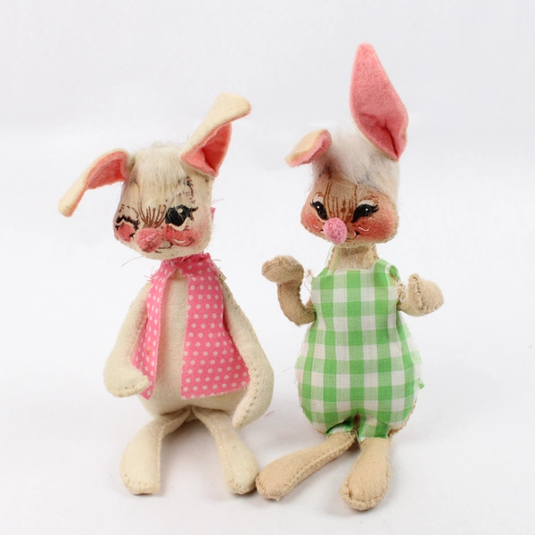 Lot of 2 Annalee Mobilitee Brown And White Easter Rabbits Dated 1971