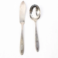 2 PC Set Oneida Community Plate Grosvenor Silverplate Sugar Spoon & Butter Knife