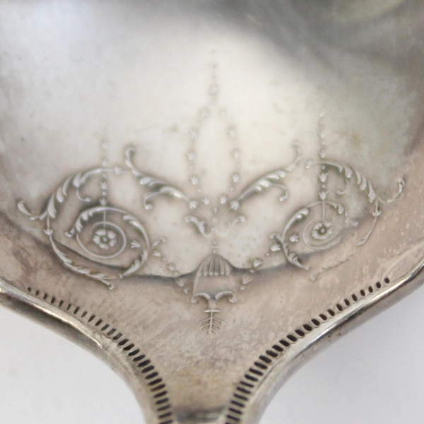 2 PC Set Oneida Community Plate Grosvenor Silverplate Sugar Spoon & Butter Knife