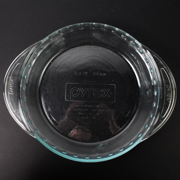 Pyrex Glass Cookware Pie Plate 9.5" 2229 USA Made