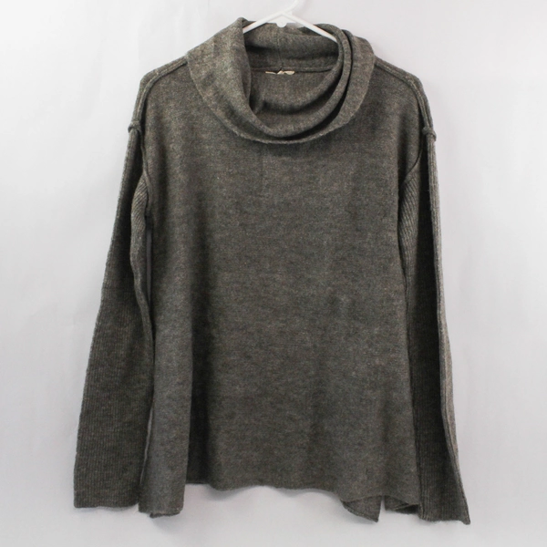 Mystree Women's Medium Gray Turtleneck Sweater Acrylic Nylon Wool Blend