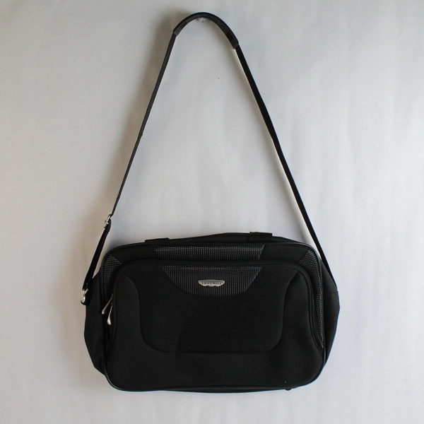 Edgehill Laptop Bag Carryon Bag in Black with Straps Measures 15.5"