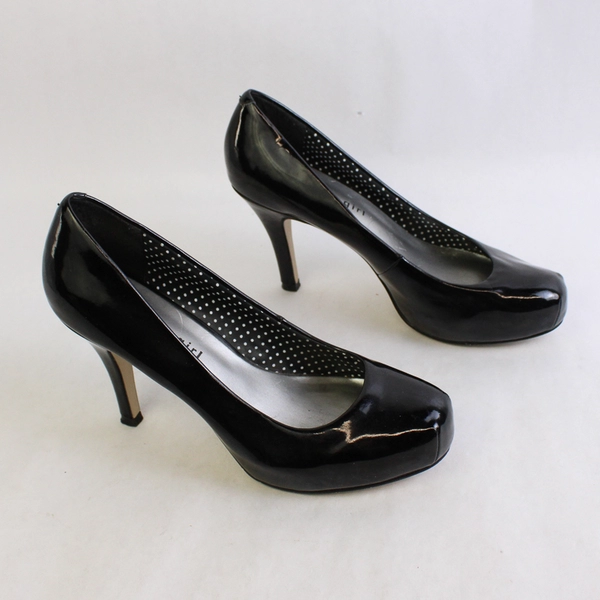 Madden Girl Getta Black Heels Women's US Size 6