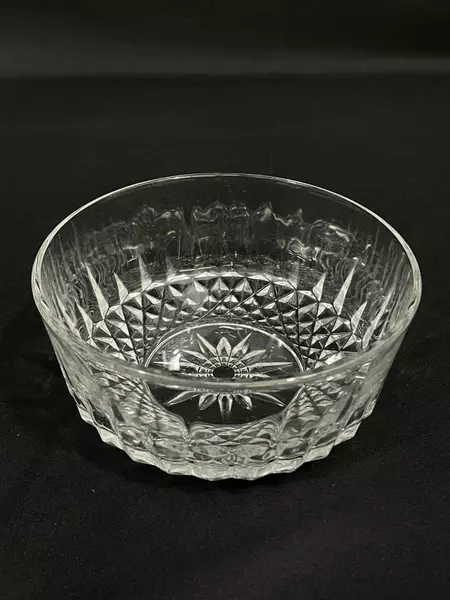 Arcoroc Glass Individual Salad Bowl Diamond Point Pattern Clear