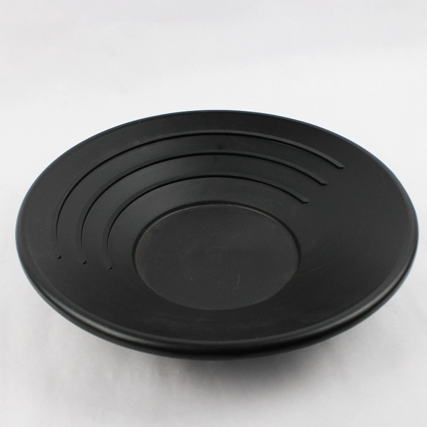 13.5 inch Black Plastic Gold Panning Pan