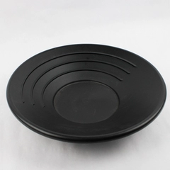 13.5 inch Black Plastic Gold Panning Pan