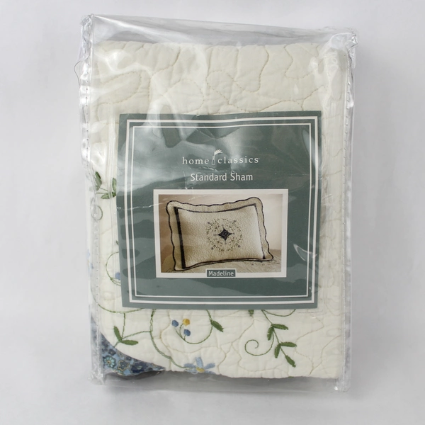 Home Classics 20x26" Standard Sham Flower Embroidery Very Good Condition