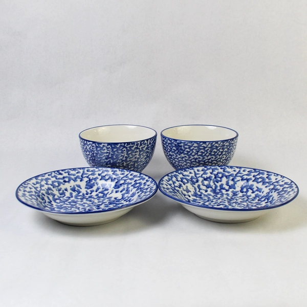 Lot of 4 Vintage Blue Stoneware Newport Bowls & Plates Good Condition