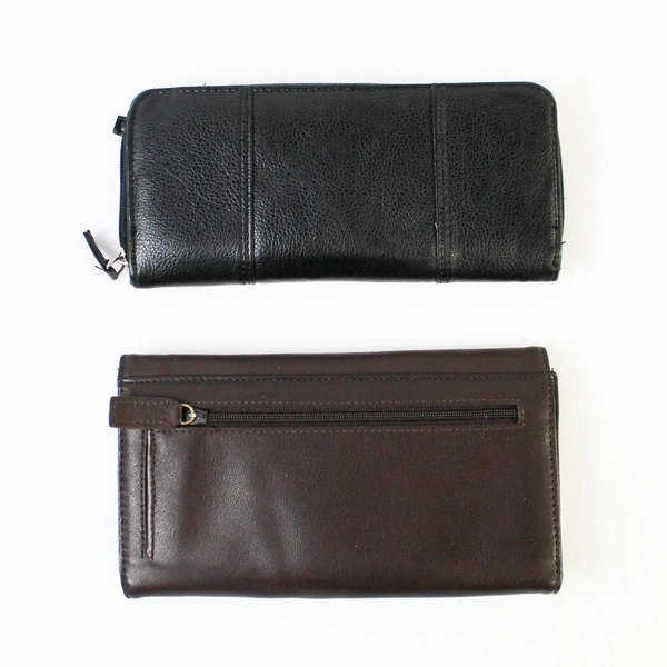 Lot of 2 Pre-Owned Black & Brown Folding Wallets Card Holders - Some Wear