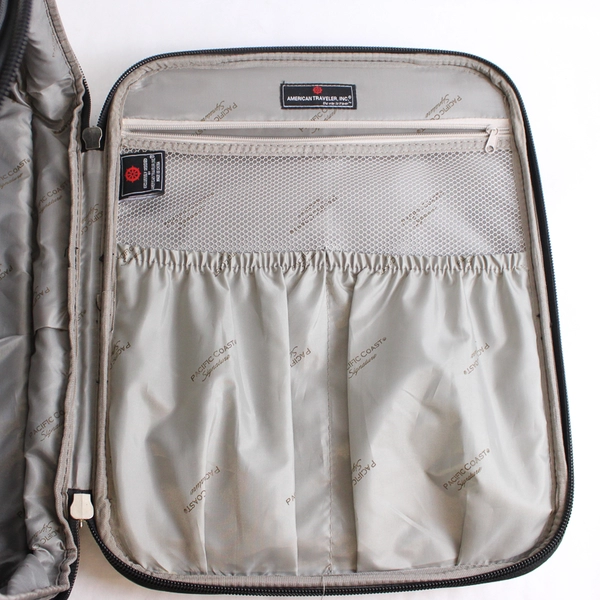 Pacific Coast Signature American Travler Carry On 4 Wheel Solid Black 14"x10"x12