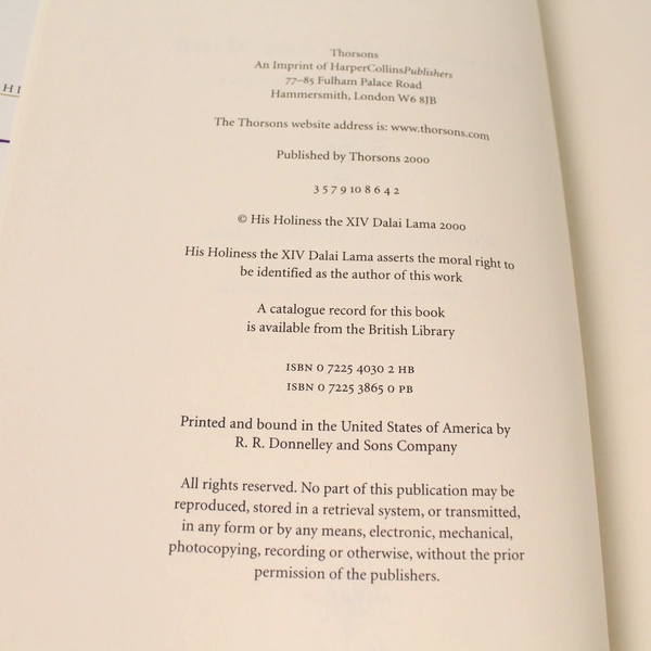 Transforming the Mind: Teachings on Generating Compassion by the Dalai Lama