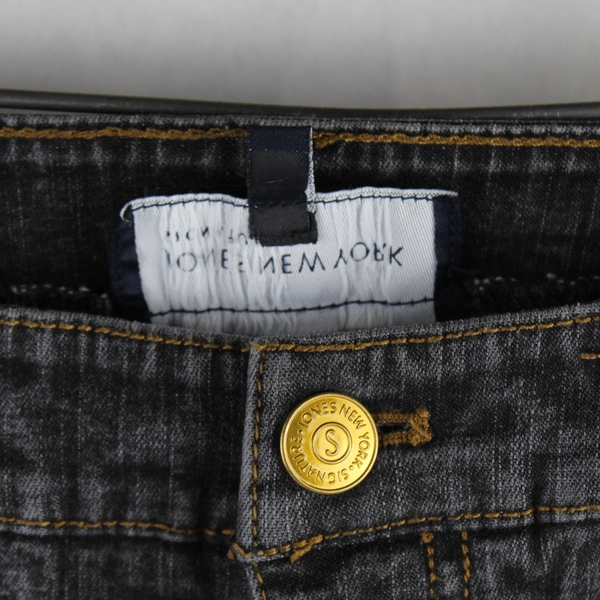 Jones New York Women's Stretch Black Jeans Size 6 Mid Rise Straight Leg