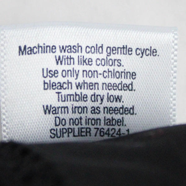 St John's Bay Women's Black Straight Leg Jean Pants Size 8P - Great Condition