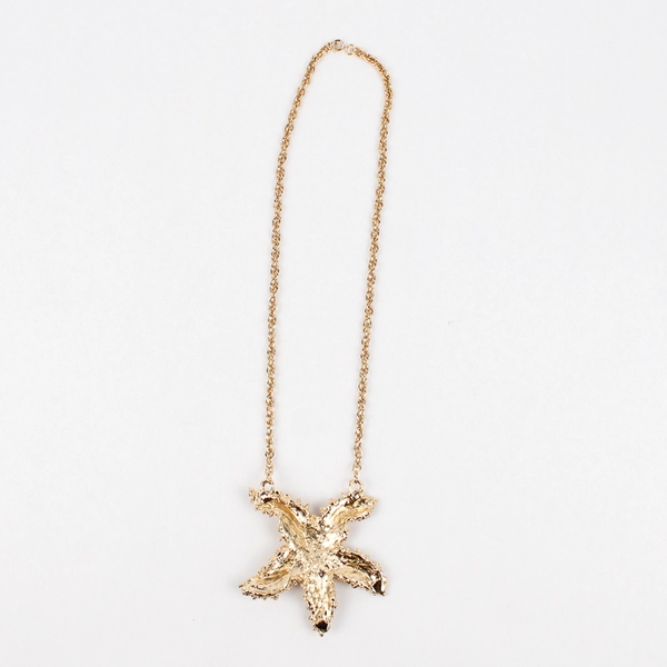 Unmarked Chunky Gold-Tone Starfish Pendant Necklace