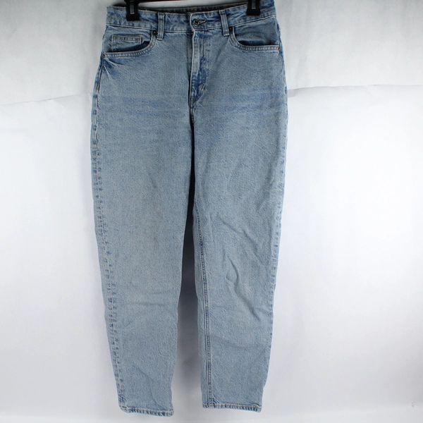 H&M Women's Light Wash Straight Leg High Rise Blue Jeans Size 8