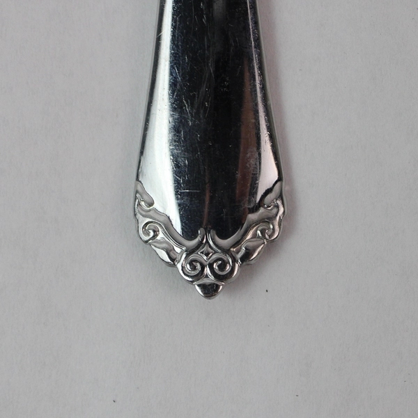 Lot of 4 Hampton Silversmiths Felicia 8" Place Oval Spoons 18/10 Stainless Steel