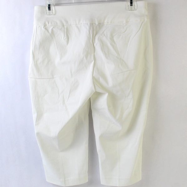 Christopher & Banks Slimming White Capris 4P - Very Good Condition