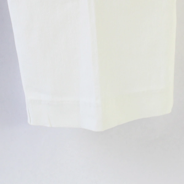 Christopher & Banks Slimming White Capris 4P - Very Good Condition