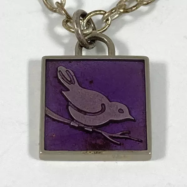 Taina Hartman Resin And Silver Tone  Purple Bird Pendant Necklace 18 Inch