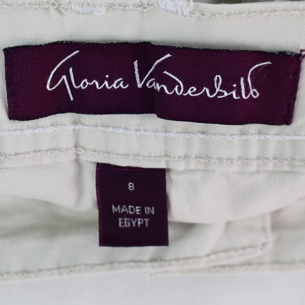 Gloria Vanderbilt Women's Size 8 White Embroidered Capri Pants - Stylish!