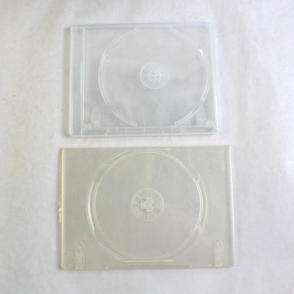 Lot of 16 Black and Clear Replacement DVD Cases