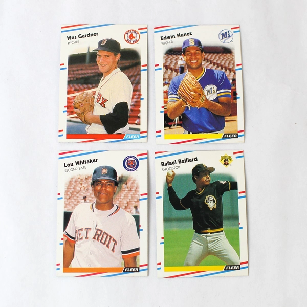 Lot of 115 Vintage 1988 Fleer Baseball Cards - Low NM Starter Set