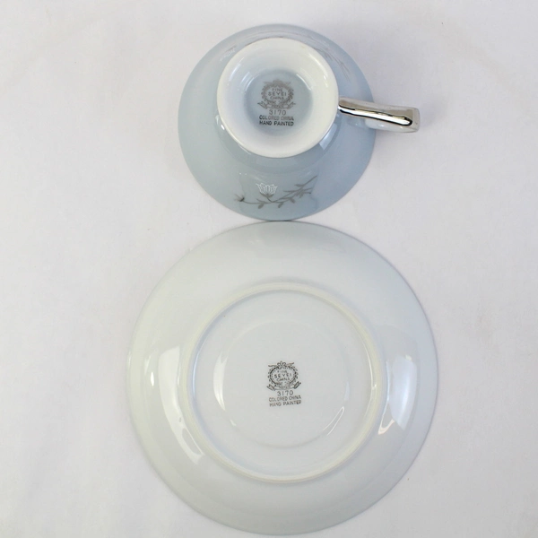 Set of 4 Seyei 3170 Gray China Cups And Saucers Silver Vines White Bell Flowers