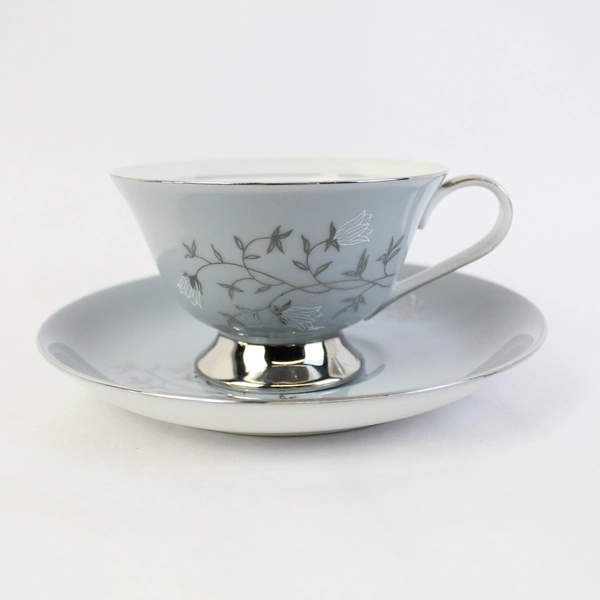 Set of 4 Seyei 3170 Gray China Cups And Saucers Silver Vines White Bell Flowers