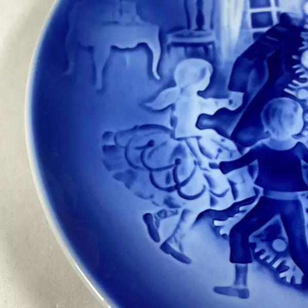 1973 Svend Jensen Copenhagen Blue Hans Christian Andersen Plate 4 The Fir Tree