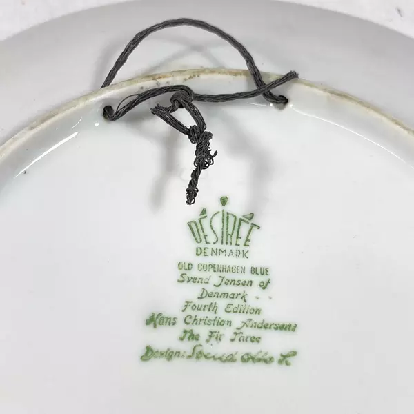 1973 Svend Jensen Copenhagen Blue Hans Christian Andersen Plate 4 The Fir Tree