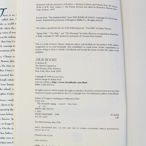 Mermaids Singing by Lisa Carey 1998 Avon Books Hardcover