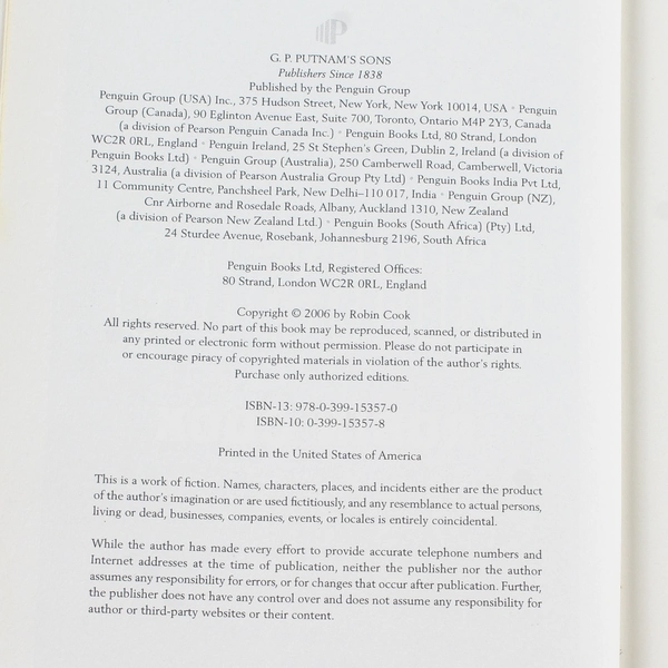 Crisis by Robin Cook Hardcover 2006 GP Putnam's Sons - Good Condition