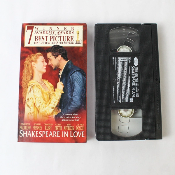 Lot of 2 VHS Romantic Comedies: Bridget Jones's Diary & Shakespeare in Love