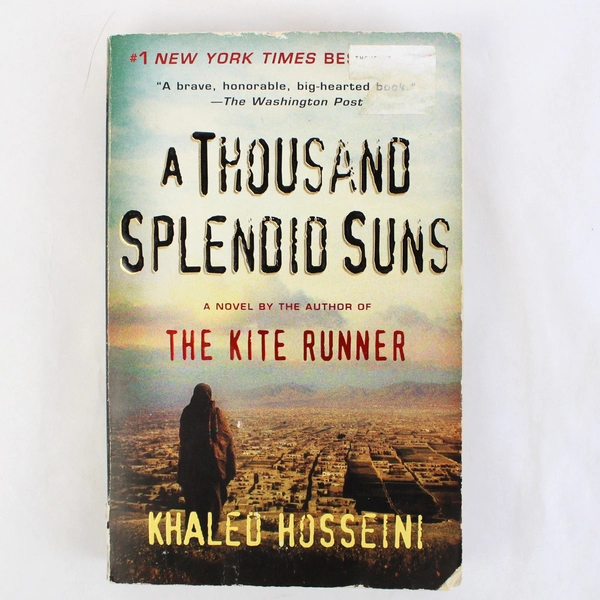 Thousand Splendid Suns by Khaled Hosseini 2007 Riverhead Paperback