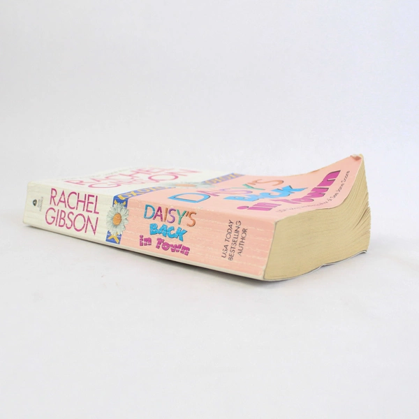 Daisy's Back in Town by Rachel Gibson 2004 Avon Paperback