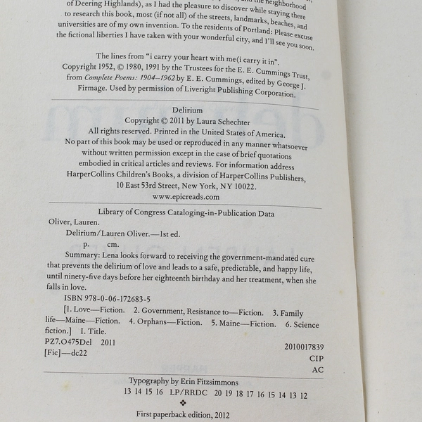 Delirium by Lauren Oliver 2016 Paperback - Romance & Drama, Good Condition