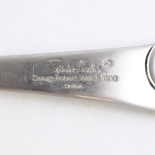 Robert Welch Ammonite Satin 7 5/8" Place Oval Soup Spoon 18/10 Stainless Steel