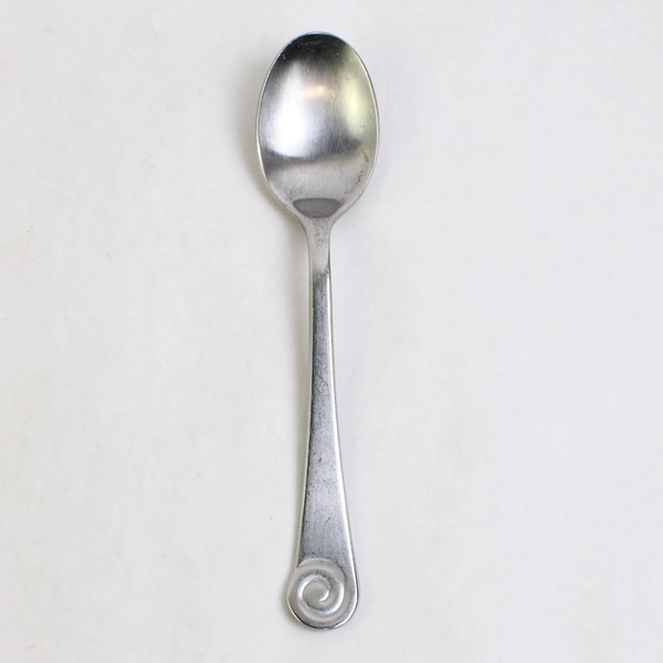 Lot of 8 Robert Welch Ammonite Satin 7 5/8" Place Oval Soup Spoons Stainless