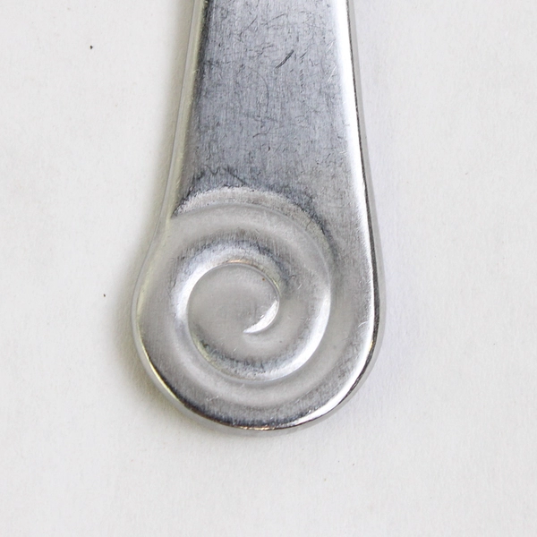 Lot of 8 Robert Welch Ammonite Satin 7 5/8" Place Oval Soup Spoons Stainless