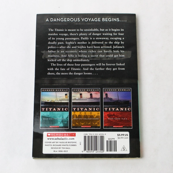 Titanic Book One: Unsinkable by Gordon Korman 2011 Scholastic Paperback