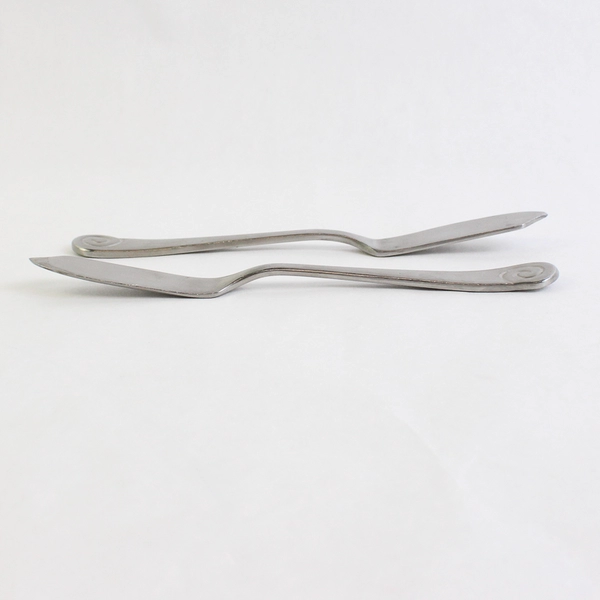 Lot of 2 Robert Welch Ammonite Satin 6.75" Butter Knives Stainless Steel