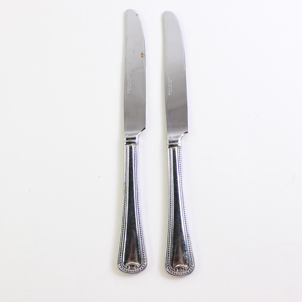 Lot of 2 Reed & Barton New Market 9.75" Dinner Knives Stainless Steel